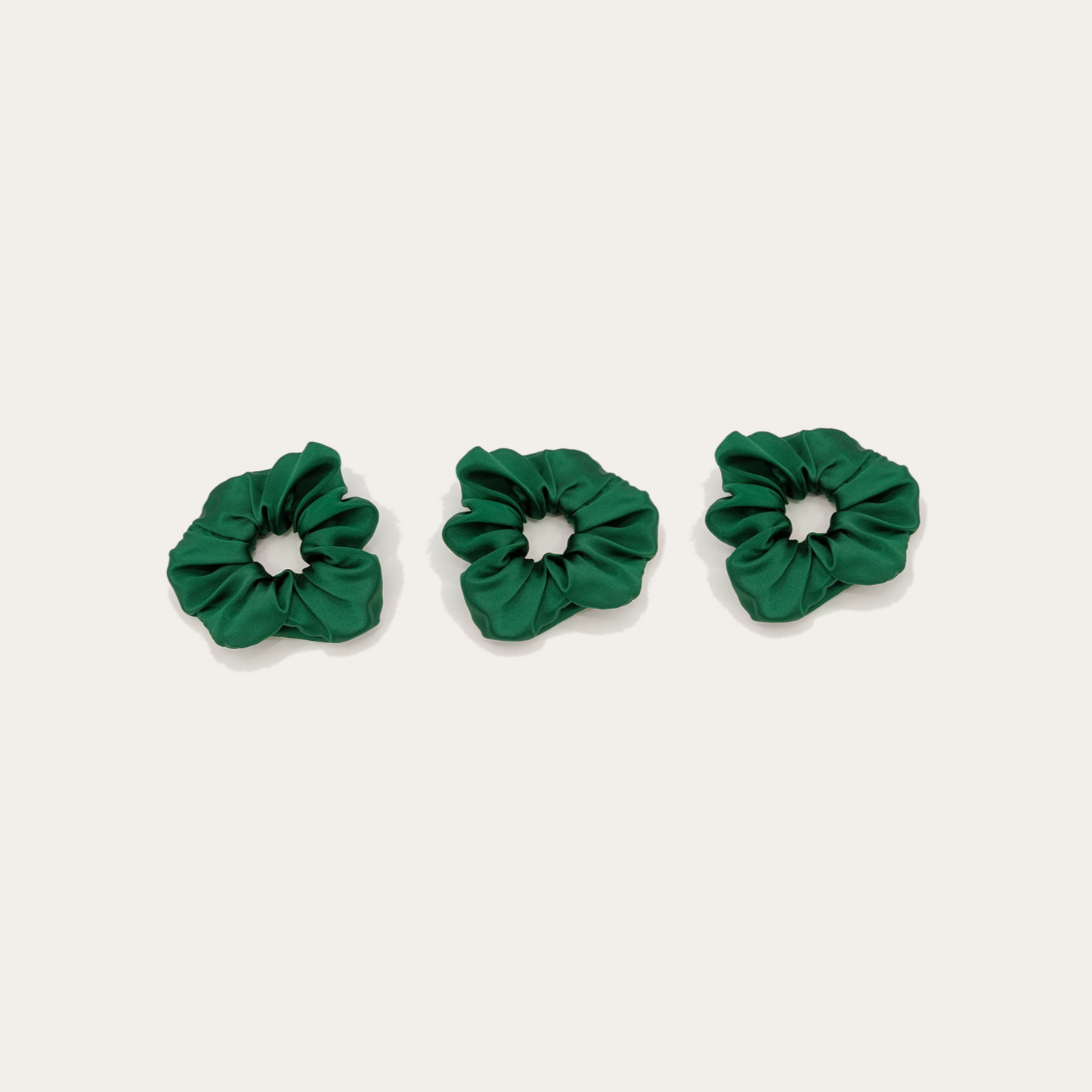 Scrunchies i mullbärssilke