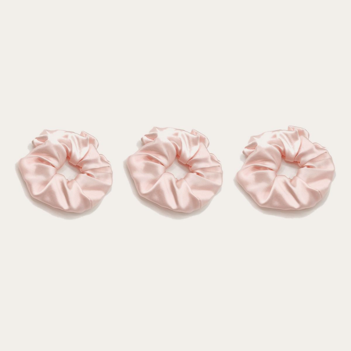 Scrunchies i mullbärssilke