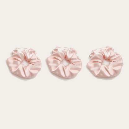 Scrunchies i mullbärssilke