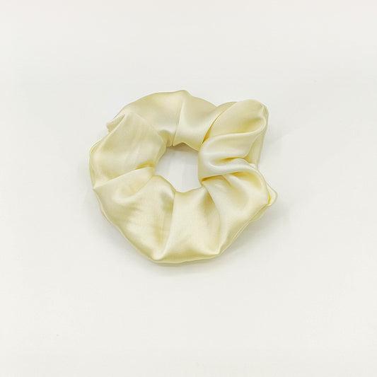 Scrunchies i mullbärssilke