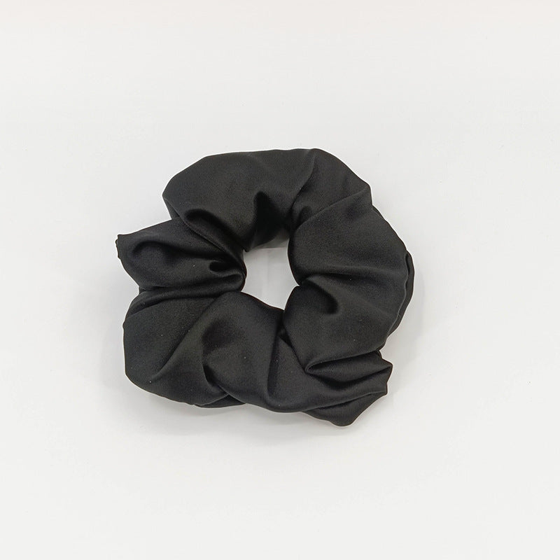 Scrunchies i mullbärssilke